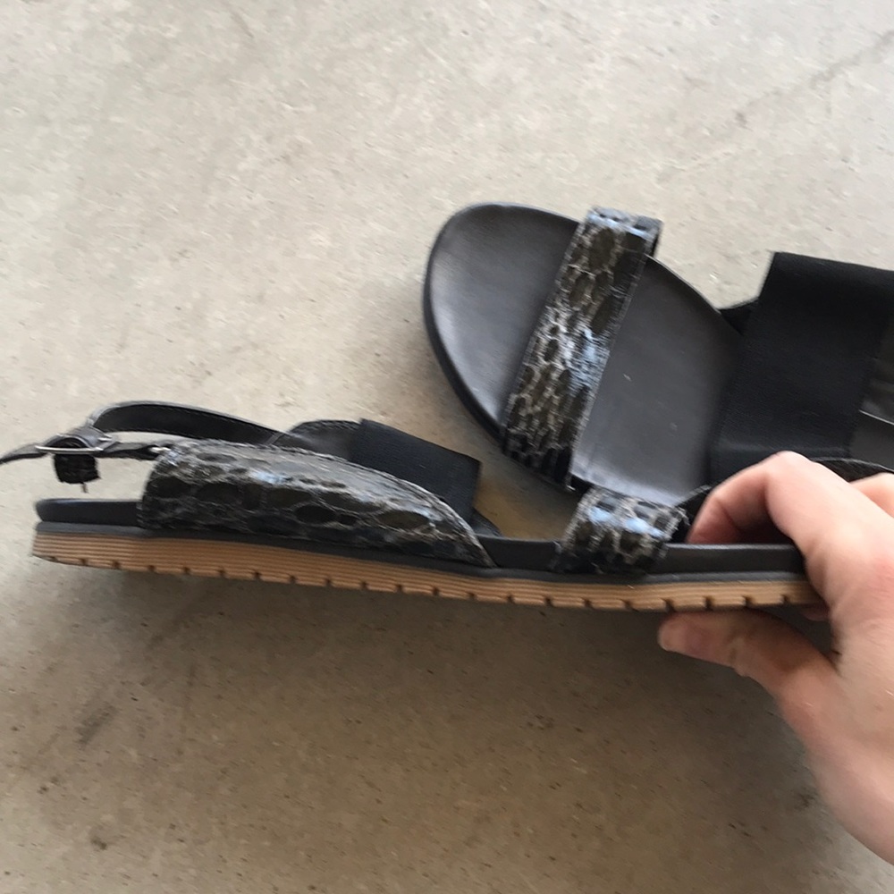 MIA sandals! - Picture 3 of 8